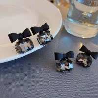 2022 New Jewelry Fashion Black Color Bowknot Cube Crystal Earring Square Bow Earrings for Women Pretty Gift